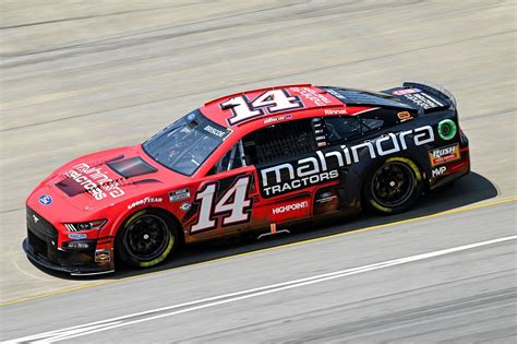 Stewart Haas Racing And Mahindra Tractors Partner Once Again As Primary