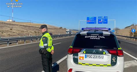 Investigan A Un Conductor Que Huyó Tras Provocar Un Accidente Con Cuatro Heridos