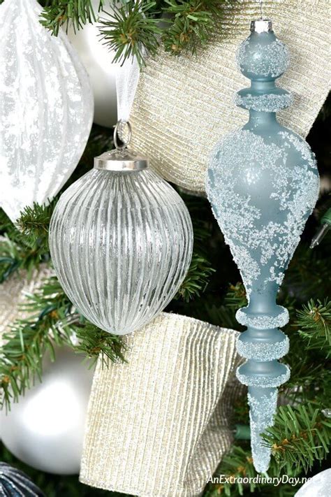 Give Your Tree A French Country Look Blue Christmas Tree Decorations