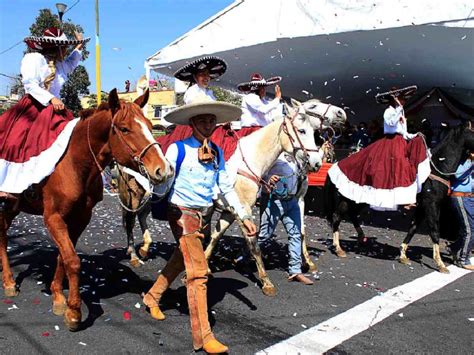 Alcald A Venustiano Carranza Realiza Su Desfile Revolucionario