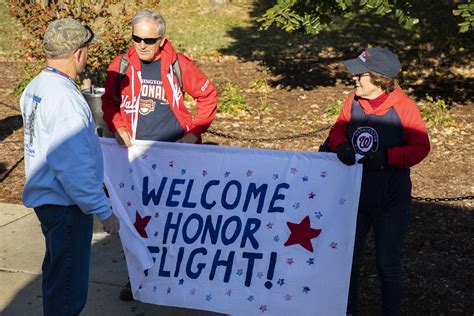 Samsung Salutes Honor Flight Veterans This Thanksgiving