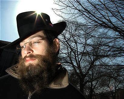 Lunatica Desnuda One Day Fabulous New Peace Themed Song By Hasidic