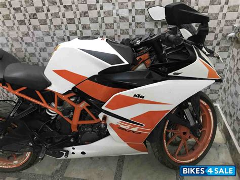 Used 2017 Model KTM RC 200 For Sale In New Delhi ID 220804 White