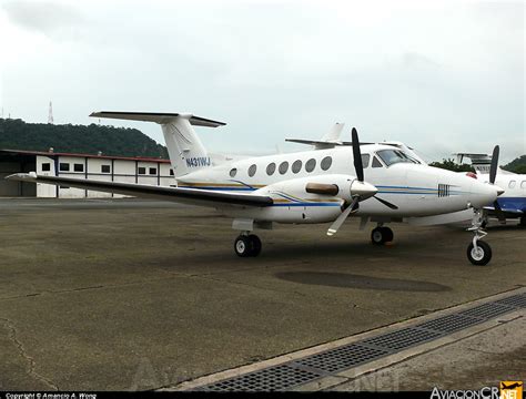 N431WJ Privado Beechcraft Super King Air 200 AviacionCR Net