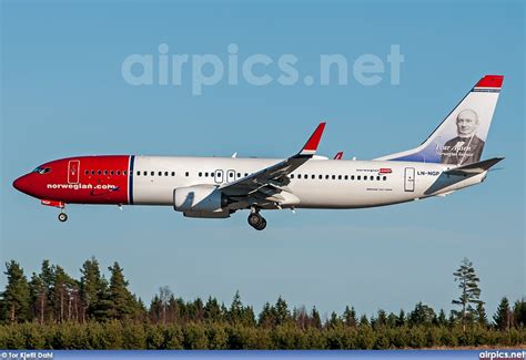 Ln Ngp Boeing 737 800 Norwegian Air Shuttle Large Size