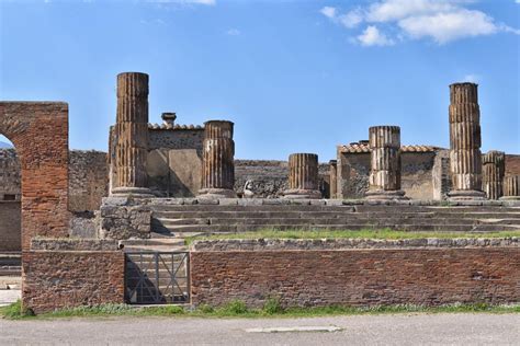 Vii Pompeii Temple Of Jupiter June Looking North To Steps