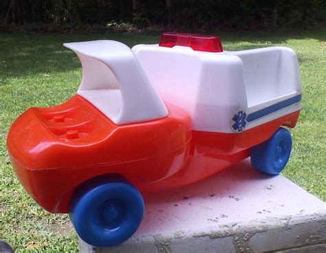 VTG 1985 Little Tikes Hospital Ambulance Rescue Toddle Tots Truck ...