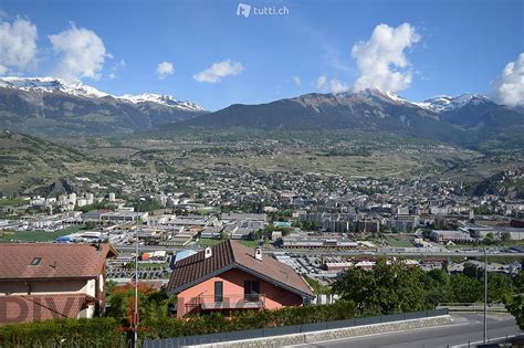 Belle parcelle avec vue panoramique sur Sion et ses châteaux im Kanton