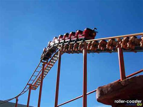 Road Runner Rollercoaster Roller Coaster At Warner Bros Movie World