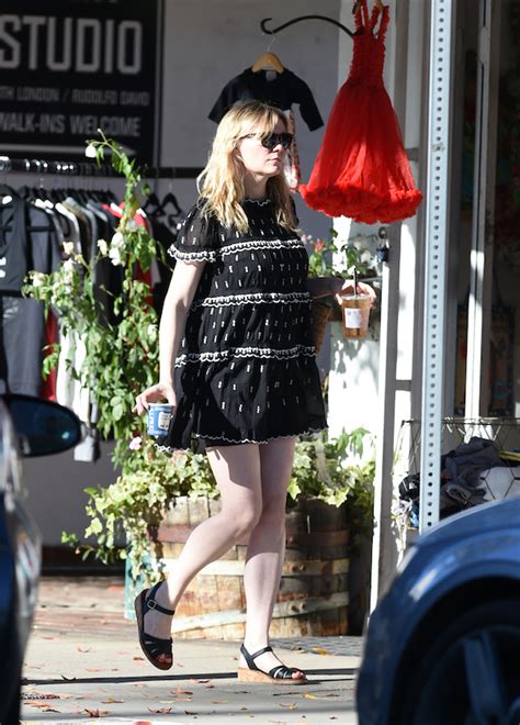 Dlisted Kirsten Dunst Gets Coffee