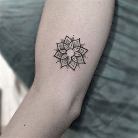 Pin De Danda En Tattoo En Tatuaje Mandala Peque O Dise O De