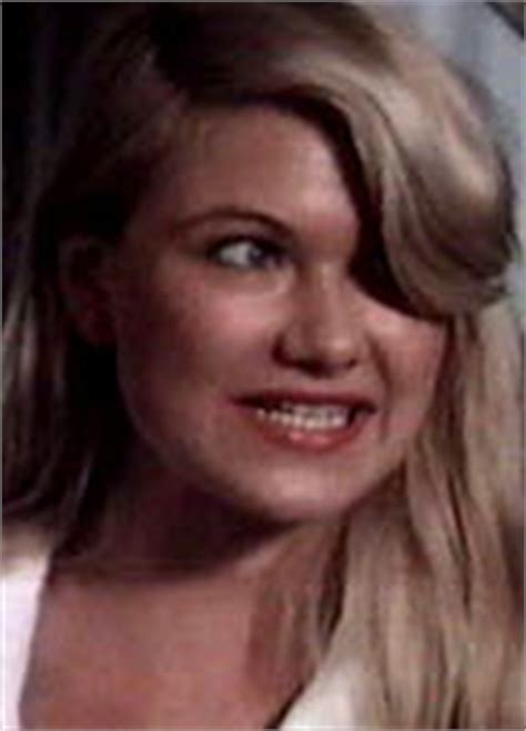 Rachel Steiner Nuda 30 Anni In Hot Bubblegum