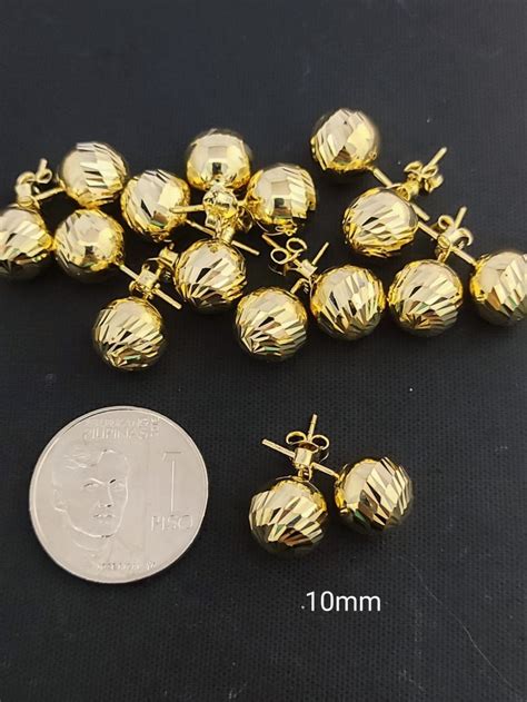 18k Dia Cut Ball Stud Earrings On Carousell