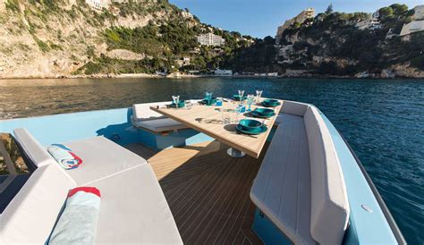 Small Luxury Yachts For A Stylish Getaway On