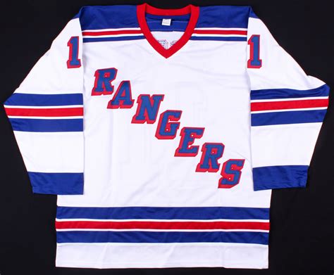 Mark Messier Signed Rangers Jersey JSA COA Pristine Auction