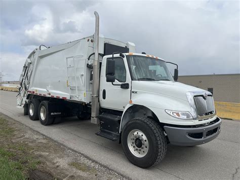 International Hv Mcneilus Split Rear Loader Amtruck Limited