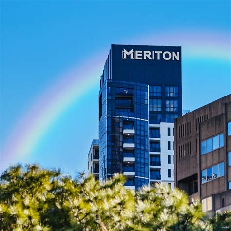 Canberra Hotels | Book Family Apartment Hotel | Meriton Suites