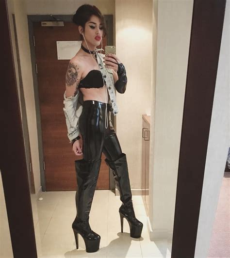 143 5k Likes 1 802 Comments Adore Delano Adoredelano On Instagram “hello Daddy” Adore