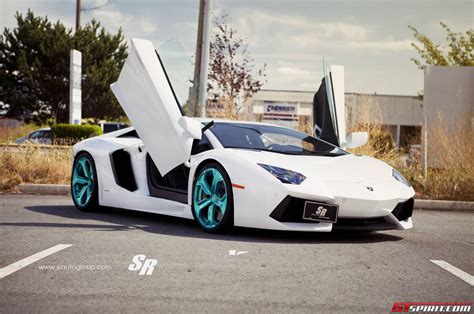 Bianco Lamborghini Aventador with Turquoise Blue Colored Wheels - GTspirit