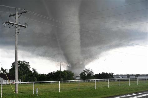 Tornadoes Touch Down In Oklahoma Los Angeles Times