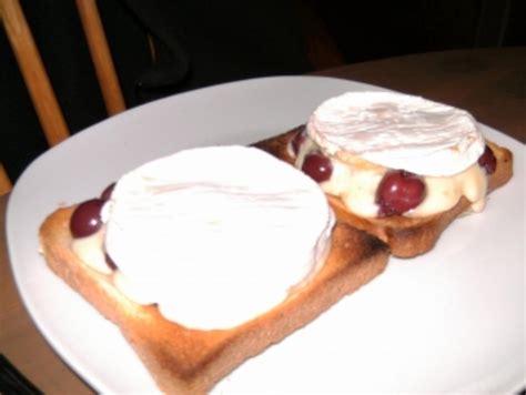 Toast Mit Schinken Birnen Und Camembert Rezept Kochbar De