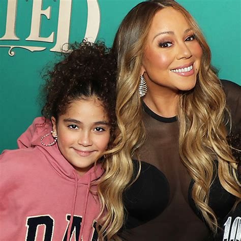 Mariah Careys Daughter Monroe Sings ‘away In A Manger With Her