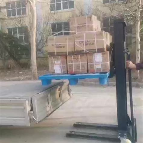 Self Lifting Electric Pallet Stacker Crane Kg Kg Kg Portable