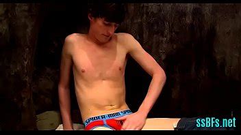Twink Reaches Agonorgasmos On Solo XVIDEOS