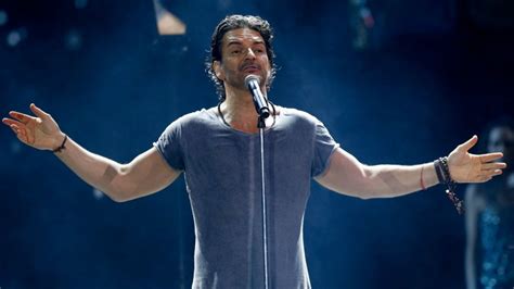 Ya Hay Nuevas Fechas Ricardo Arjona Reprograma Sus Conciertos En