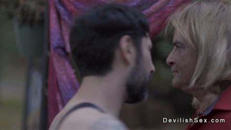 Almost Married Man Fucks Blue Haired Babe Batasparun