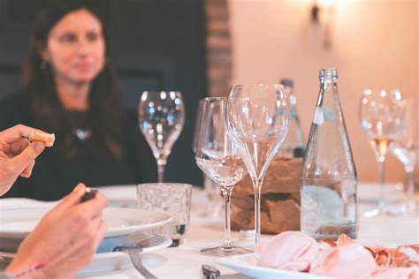 Visita Al Castello Di Bornato Pranzo Al Ristorante La Dama Bianca