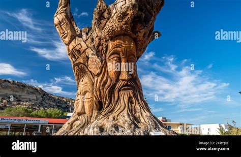 Tree Stump Sculpture Stock Videos And Footage Hd And 4k Video Clips Alamy