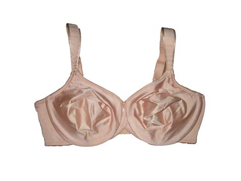 Wacoal 85185 Bodysuede Women S Nude Seamless Underwire Bra 40D EBay