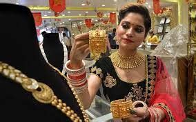 Gold Falls Rs Silver Declines Rs Daily Excelsior