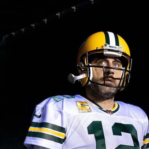 Aaron Rodgers Is Going On A Darkness Retreat What Is That Wsj