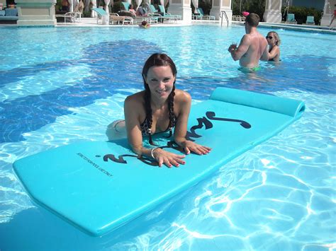 Bikini Model Monica AI Enhanced MicroZodiac Topaz Denoise Faceai