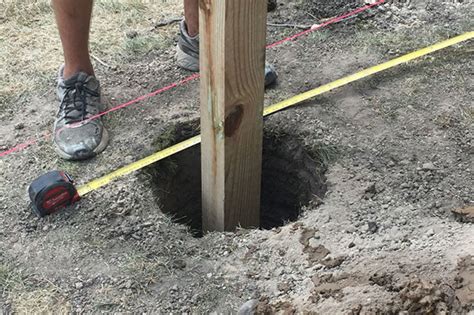 How To Level Fence Posts Quickly And Efficiently