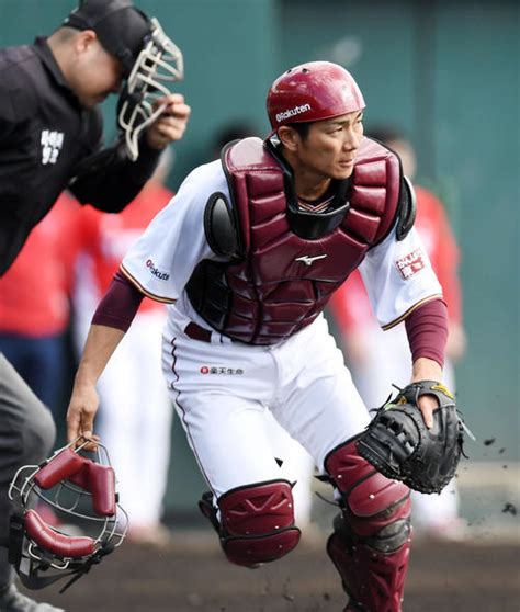 楽天岡島が来季捕手登録、再起へ選手会長が原点回帰 プロ野球 日刊スポーツ