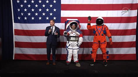 Estos Son Los Nuevos Trajes Con Los Que Astronautas De La Nasa Volver N