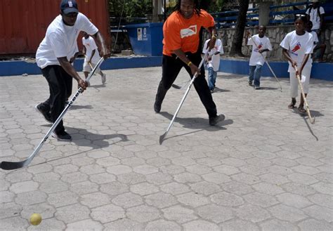 Georges Laraque Et P K Subban En Ha Ti Cyberpresse