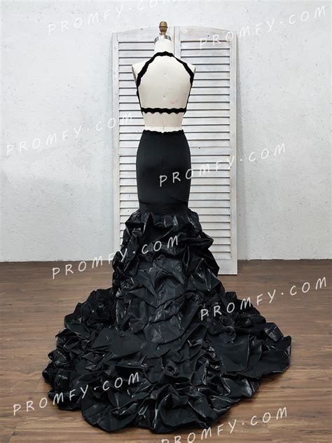 Promfy Open Back Black Satin Ruffled Trumpet Prom Dress