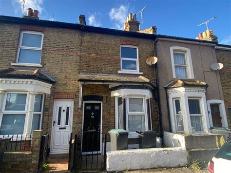 2 Bed Terraced House To Rent In Stanley Road Northfleet Gravesend