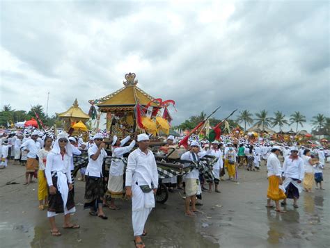 Hari Suci Nyepi Sejarah Tata Cara Upacara Dan Makna Perayaan