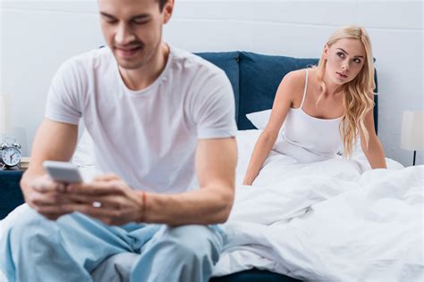 How To Tell If Your Partner Is Lying About Cheating