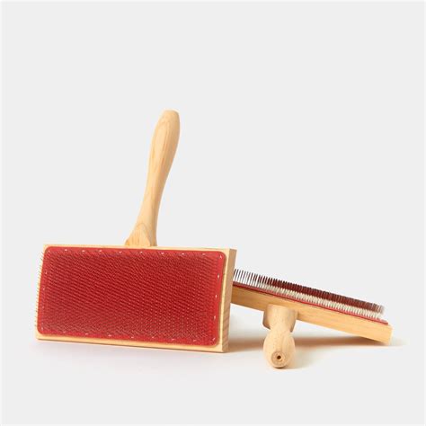 Hand Carders Wild Hand