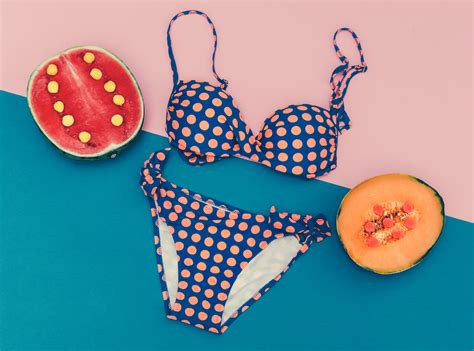 Phụ kiện cần thiết khi đi biển L L bikini