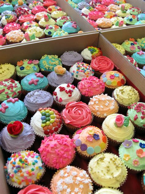 Colorfull Cupcakes Cupcake Jemma Buttercream Decorating Cupcake Photos