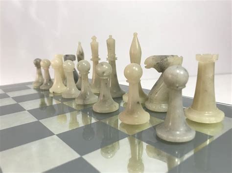 Antique jade chess set - Catawiki