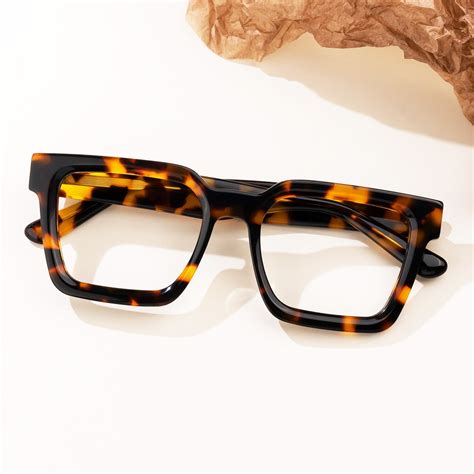 Eilir Rectangle Tortoise Eyeglasses Vooglam