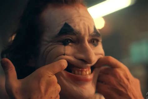 Joaquin Phoenix Reveals How He Cracked Jokers Signature Laugh Orissapost